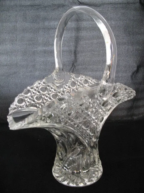 12" VINTAGE LEAD CRYSTAL CUT GLASS BASKET BOWL VASE Diamonds Buttons Pattern