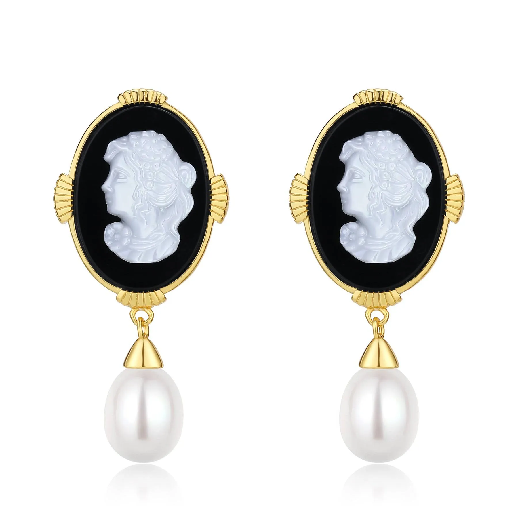 Beauty Cameo Freshwater Pearls Earrings