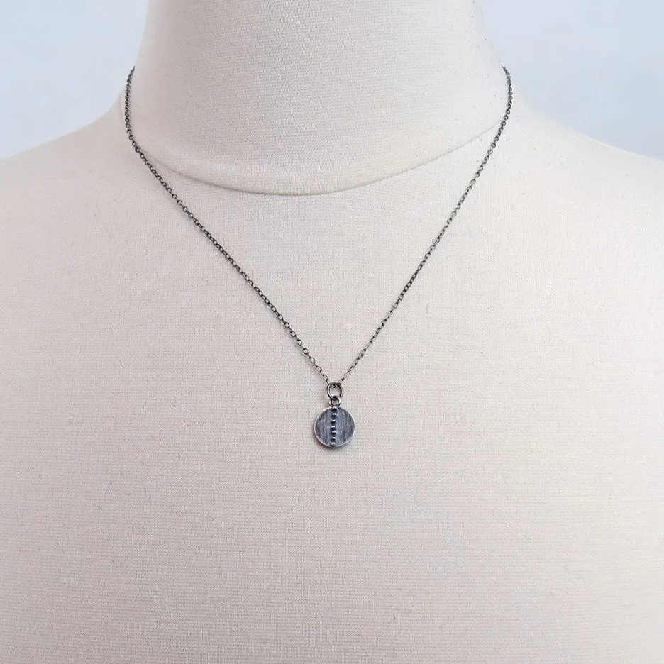 CIRCLE DOT NECKLACE