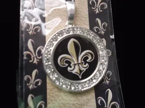 Esprit De France Fleur De Lure Round Pendant - Silver and Black Beauty