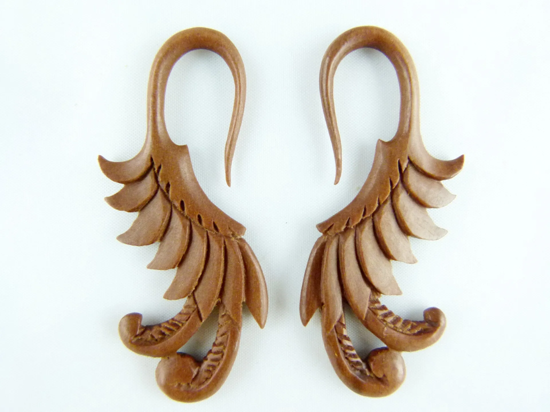 Flowing Feather Hangers (Pair) - A031