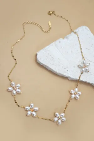 In The Air Flower Bead Necklace