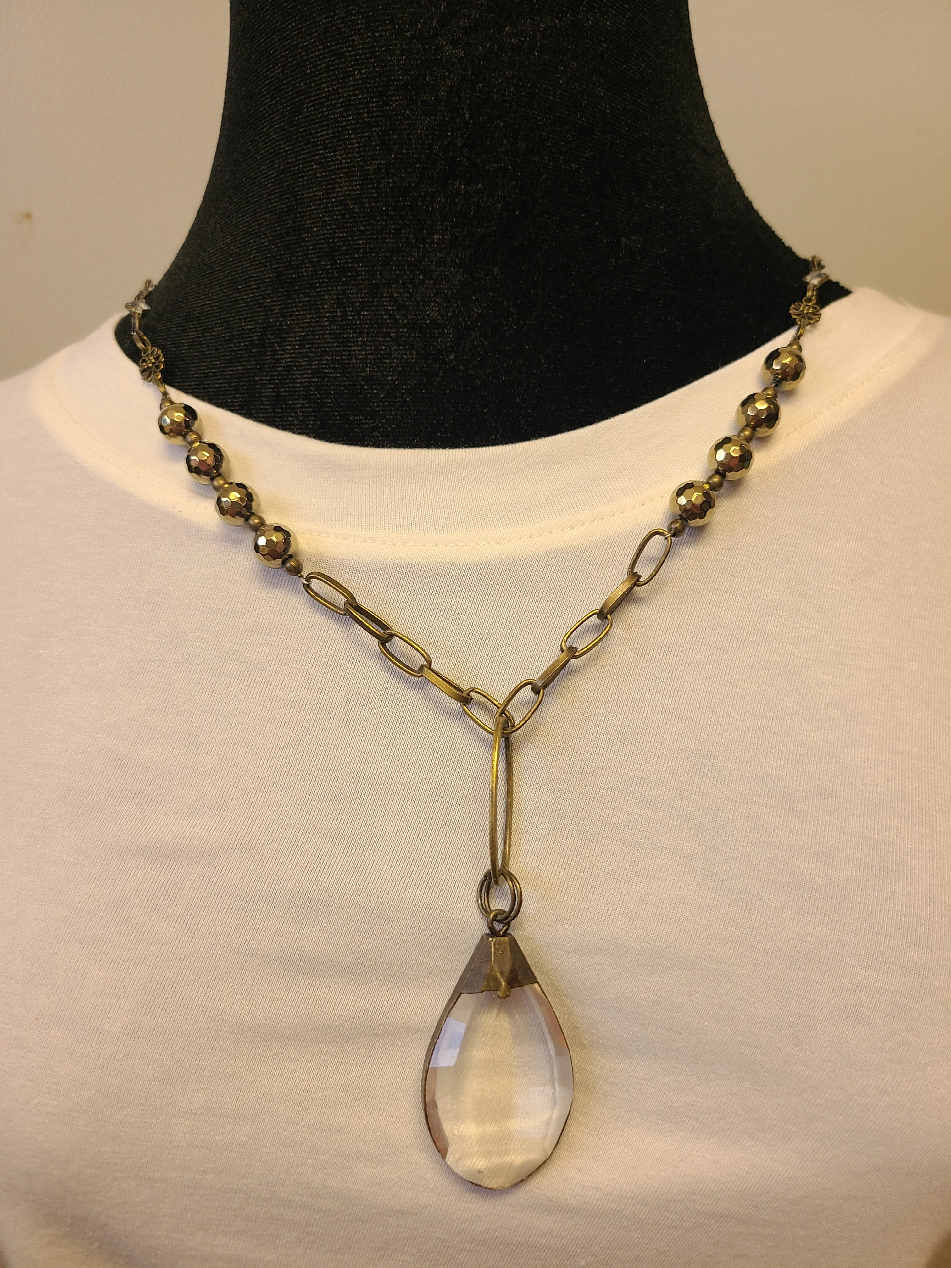 Teardrop Pendant Necklace